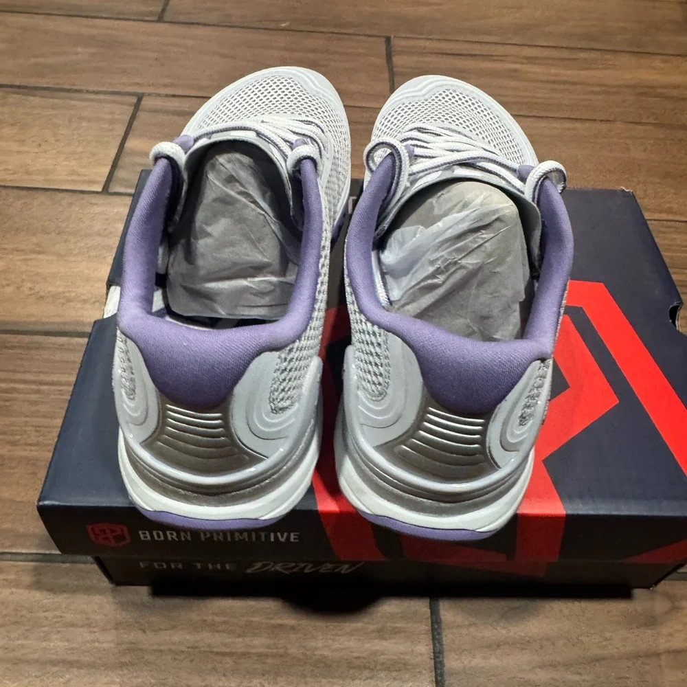 BORN PRIMITIVE Woman's savage 1 MV vapor/grape athletic sneakers